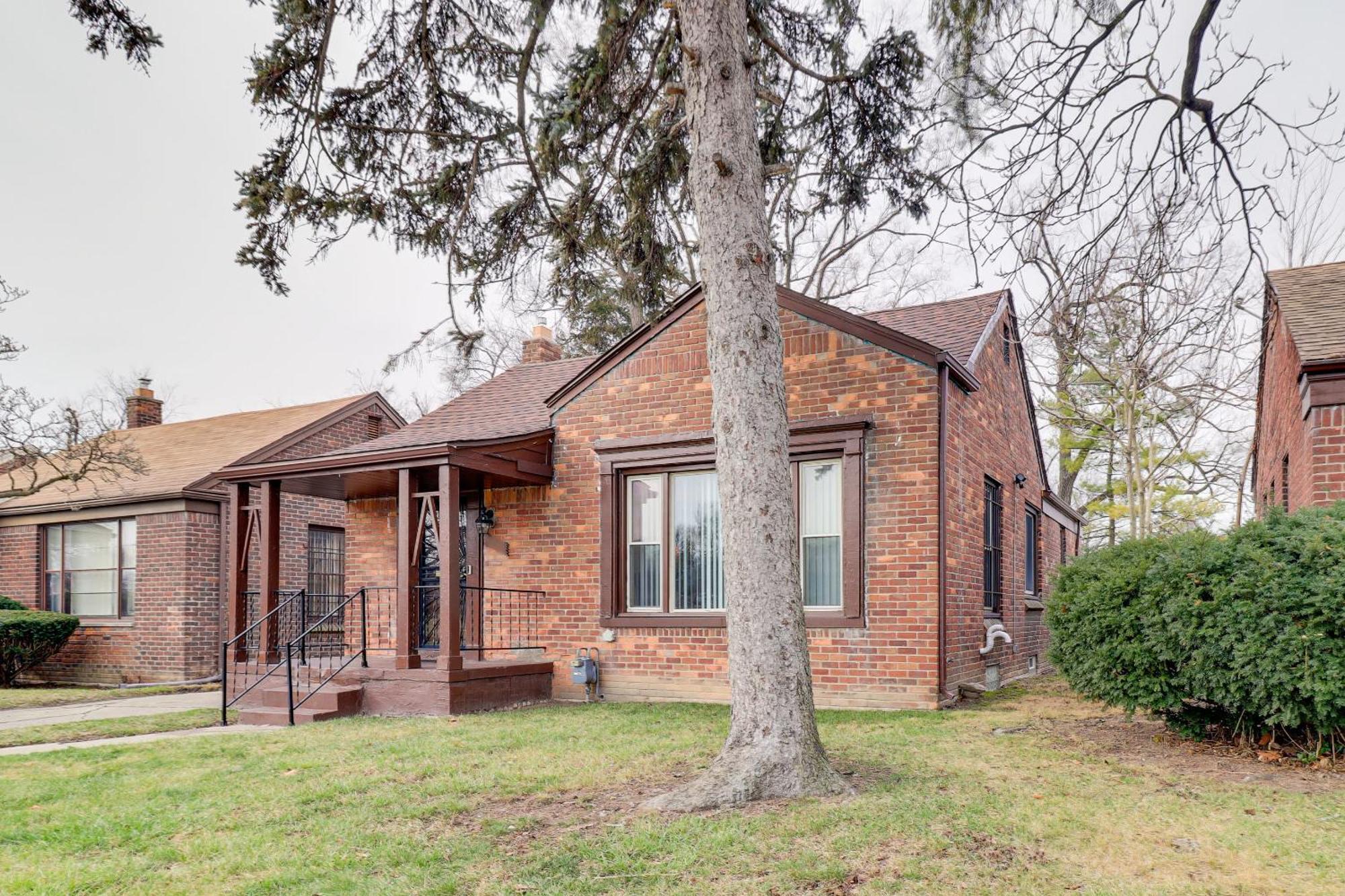 Family-friendly 12 Mi To Downtown! * Detroit