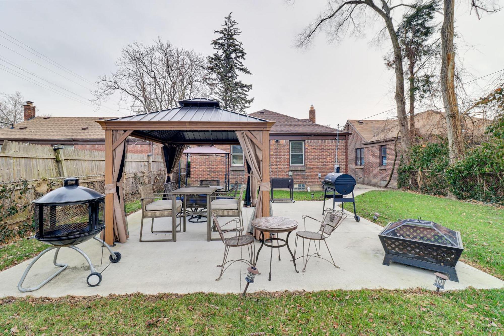Family-friendly 12 Mi To Downtown! *